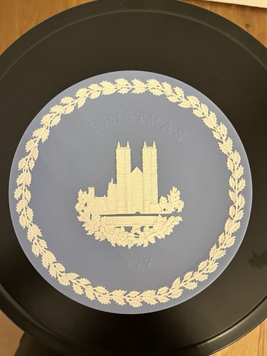 Wedgwood christmas plate boxed - christmas,