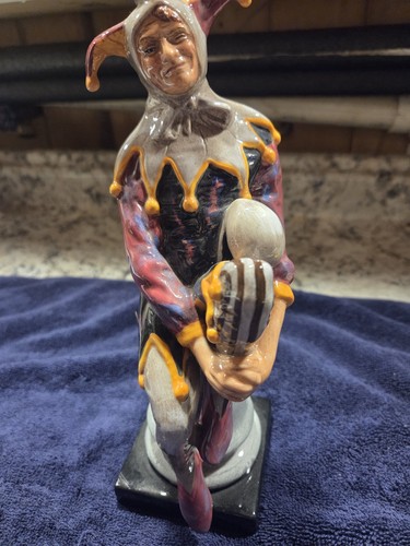 Royal doulton jester figurine - doulton,