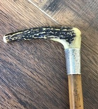 VINTAGE WOODEN WALKING STICK