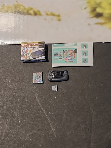 Scale sega handheld - scale,