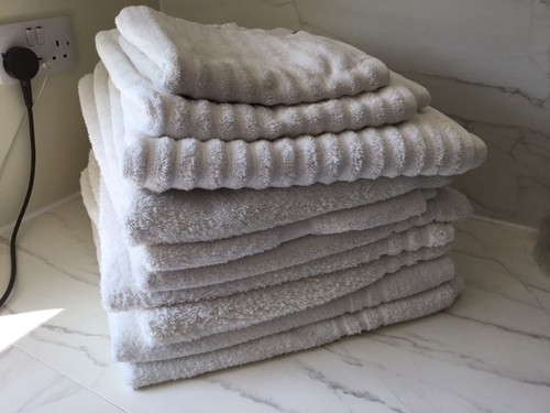 Bulk white cotton towel bundle - bulk,