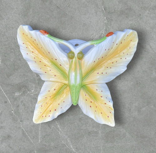 Butterfly wall pocket ceramic - butterfly,