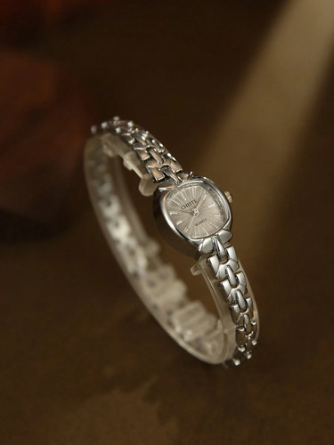 Dainty silver vintage - dainty,