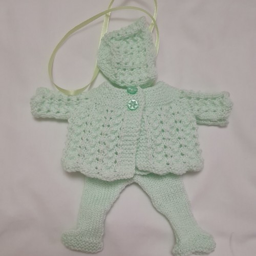 Hand knitted reborn baby - 8/9",