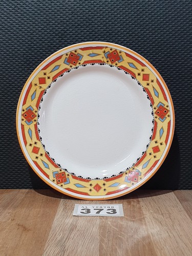 Bovey pottery side plate - 6.5",