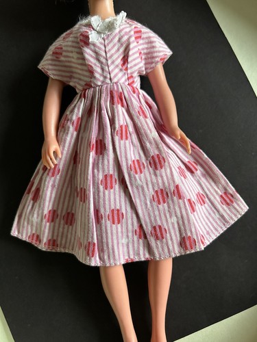 Vintage 1960s or 1970s - 💚,
