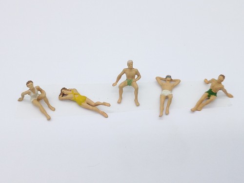 Preiser figures sunbathers - figures,