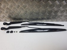 Porsche 944 Turbo Silver Rose Wind Screen Wiper Arms With Bosch Blades Excellent