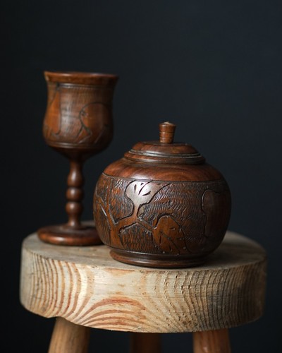 Vintage carved wooden - wooden, lidded