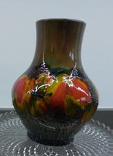 Moorcroft Leaf and
