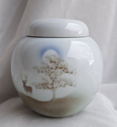 Highbank porcelain vase - highbank,