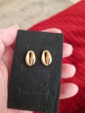 Vintage Gold Tone Pendants