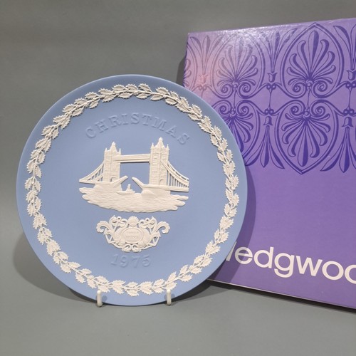 Wedgwood jasper ware christmas - wedgwood,