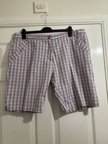 Green lamb shorts size - green,