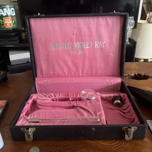 Antique master violet ray - violet,
