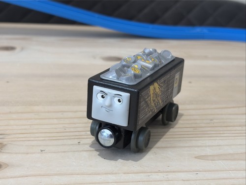 Thomas wooden railway - wooden,