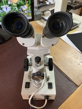 Dissecting Microscope. Binocular 10x 20x Top & Bottom Lighting. Fully Working.