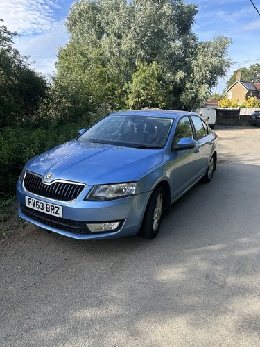 Skoda octavia petrol 2013 - octavia,