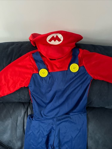 Super mario costume - mario,