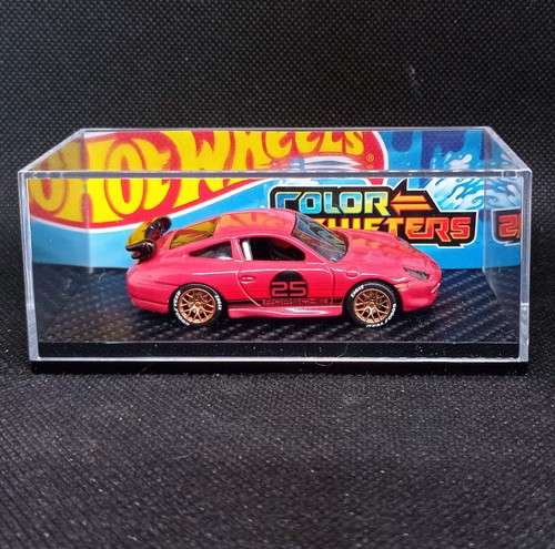 Hot wheels colour - hot,