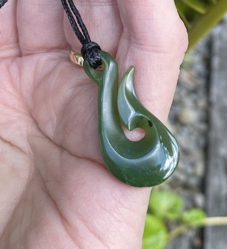 Small maori greenstone - nz,
