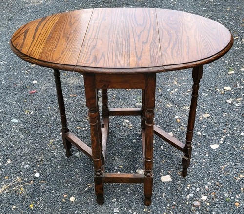 Antique oak occasional tea - oak,