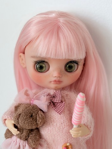 Custom middie blythe style - middie,