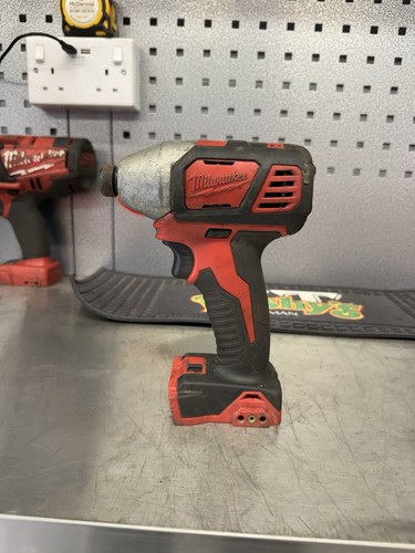 Milwaukee impact driver - milwaukee,