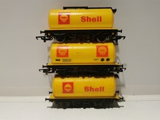 Hornby OO Gauge 3 x Tank Wagons Shell
