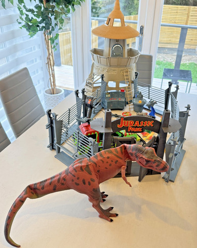 Vintage 1993 jurassic park - vintage,