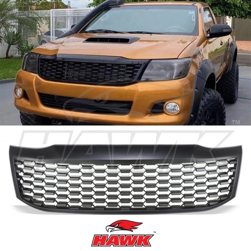 Black badgeless front grille - front,