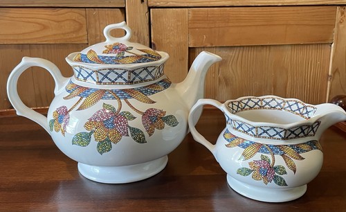 Vintage sadler piazza teapot - vintage,