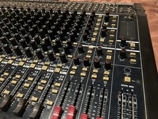 BEHRINGER EURODESK MX2442A  24