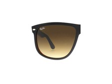 Pair of Ray-Ban RB4147