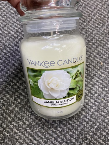 Yankee candle camellia blossom - candle,