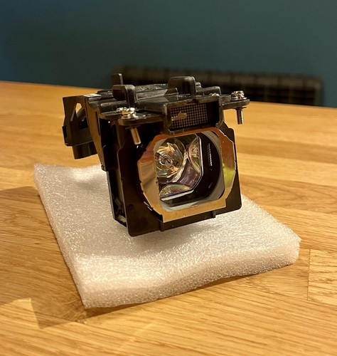 Lae900 projector lamp - lamp, bulb