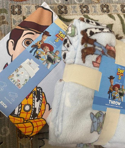Primark disney toy - x, story