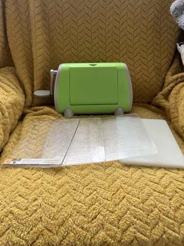 Cuttlebug embossing machine - cuttlebug,