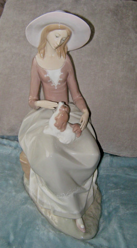 Lladro figurine girl with - girl,