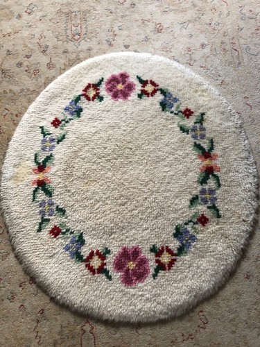 Small vintage round rug - small,