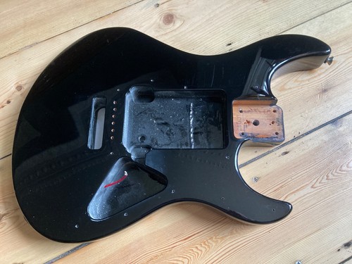 Yamaha pacifica 012 - yamaha,