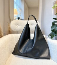 Large Black Pebbled Grain