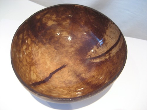 Half coconut bowl - half,
