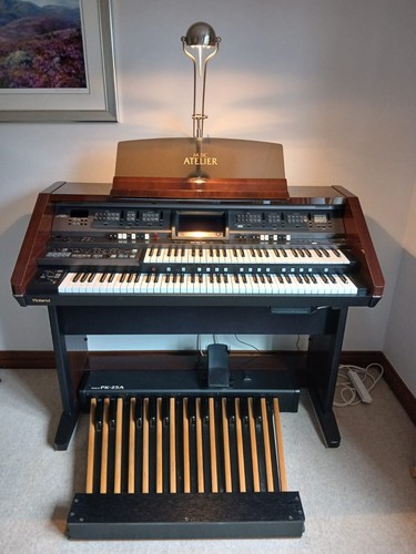 Roland atelier at900c organ - roland,