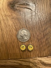 2 dice smiley caps western