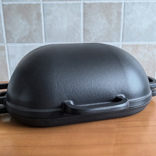 2in1 cast iron bread pot - cast, with