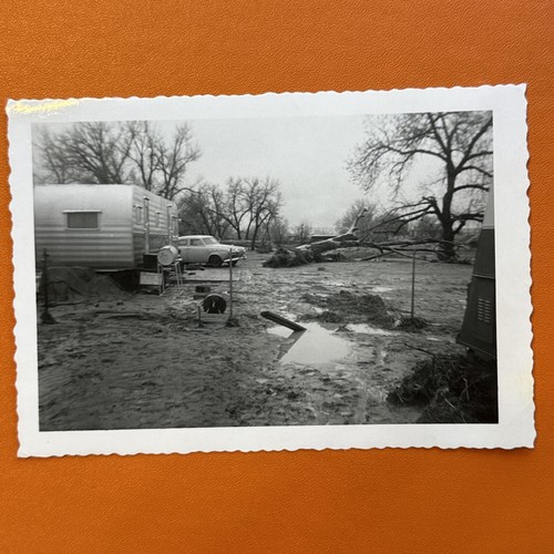 Vintage photo 1950s trailer - vintage,