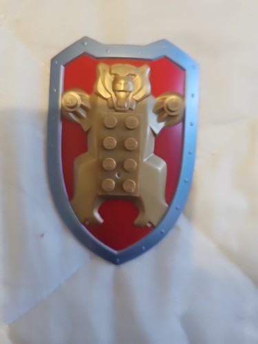 Lego bear shield red part - lego,