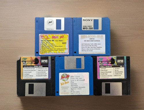 Retro midi song files floppy - retro,