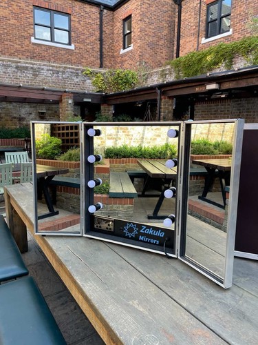 Portable flightcase makeup - flightcase,
